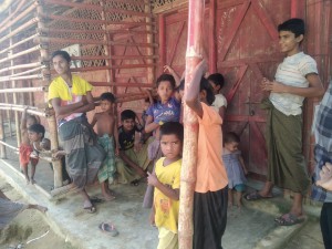 写真⑤：ラーニングセンターに集まる子どもたち